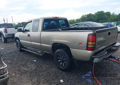 2000 Chevrolet Silverado 1500 z USA, uszkodzony, nr VIN 2GCEK19T9Y1331453